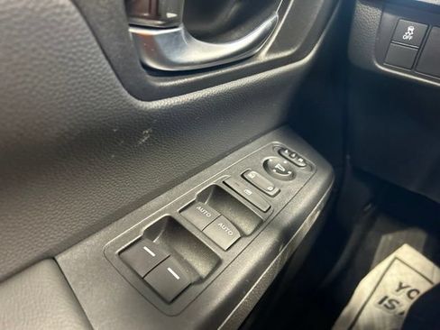 Certified 2025 Honda CR-V EX image 29