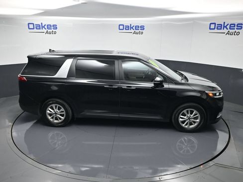 Certified 2024 Kia Carnival LX FWD image 50