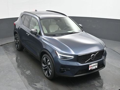 New 2026 Volvo XC40 B5 Ultra w/ Climate Package image 28