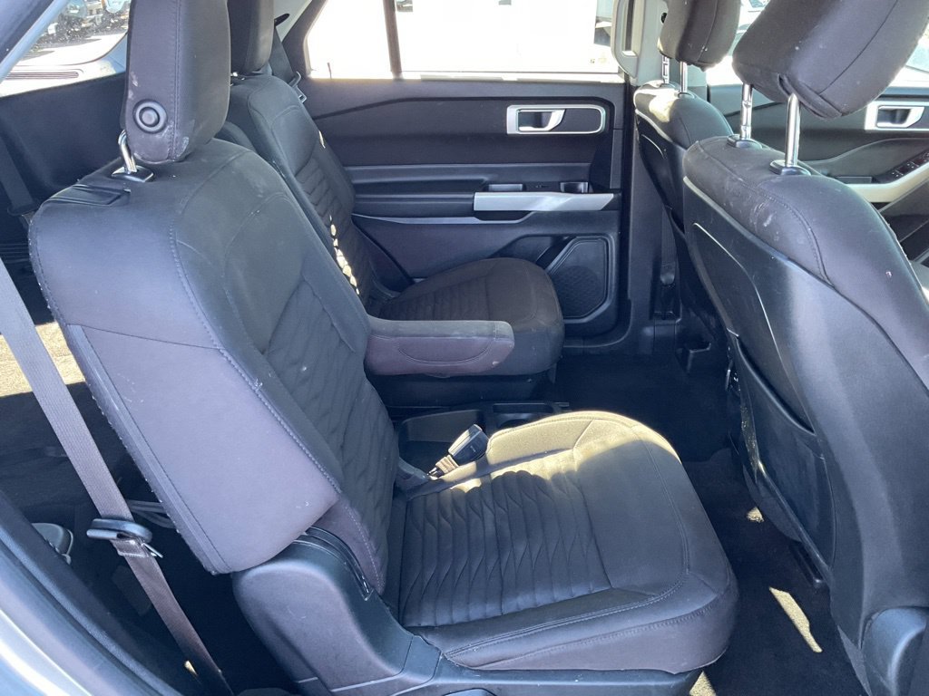 Used 2020 Ford Explorer XLT w/ Comfort Package AWD/4WD image 19