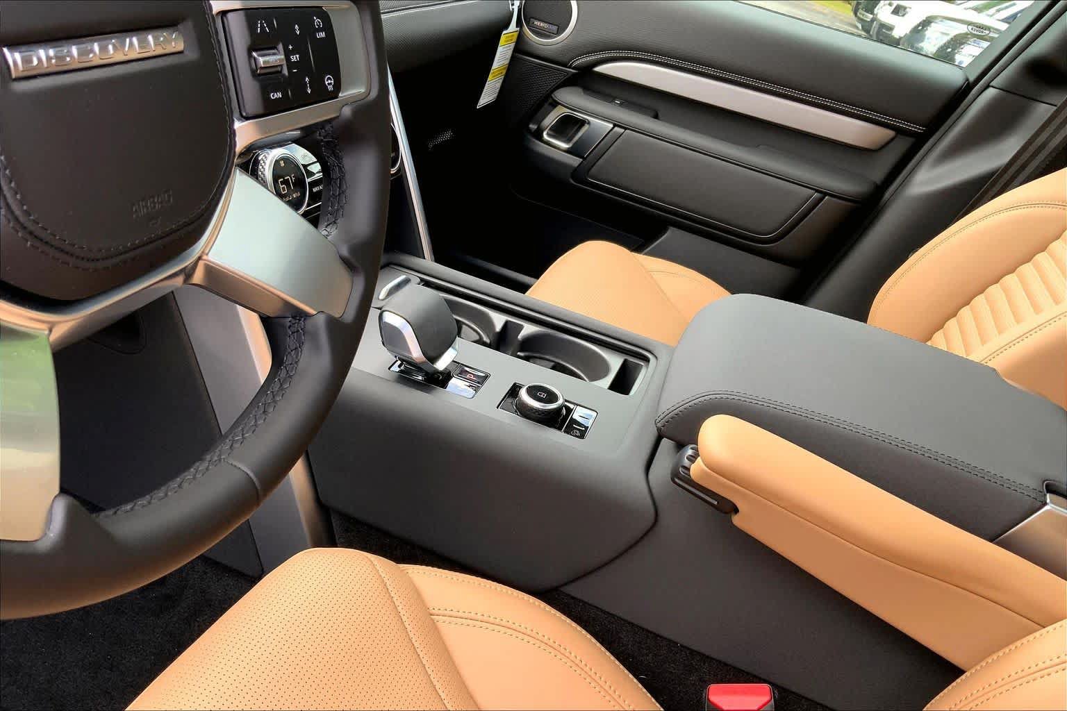 New 2026 Land Rover Discovery Dynamic SE AWD/4WD image 10
