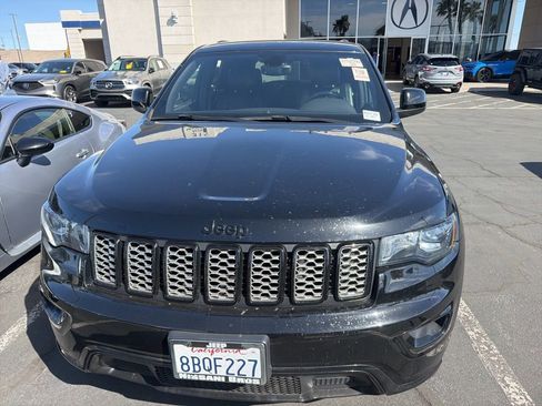 Used 2018 Jeep Grand Cherokee Altitude image 1