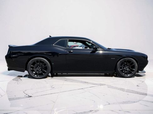 Used 2021 Dodge Challenger R/T Scat Pack RWD image 2