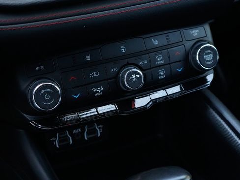 Used 2023 Dodge Durango GT AWD/4WD image 20