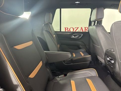 Used 2024 GMC Yukon AT4 w/ AT4 Premium Package image 18