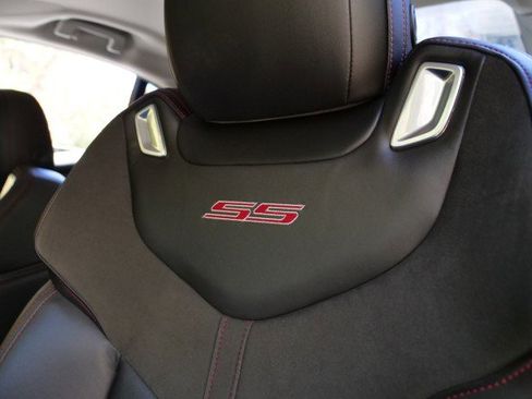 Used 2017 Chevrolet SS image 28