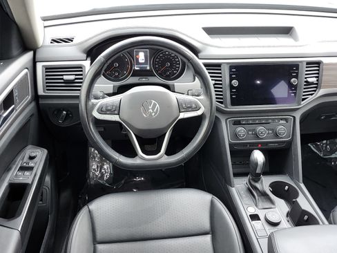 Used 2021 Volkswagen Atlas SE w/ Panoramic Sunroof Package image 28