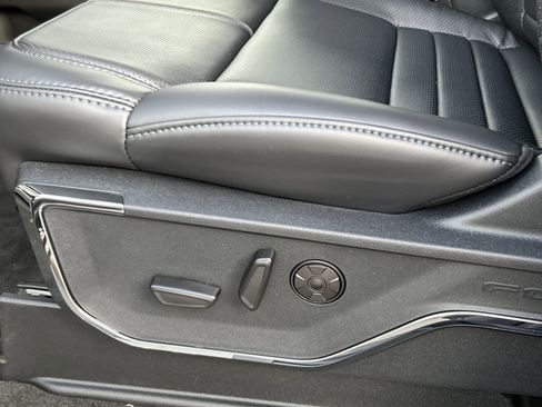 New 2026 Ford F450 Platinum w/ FX4 Off-Road Package image 14