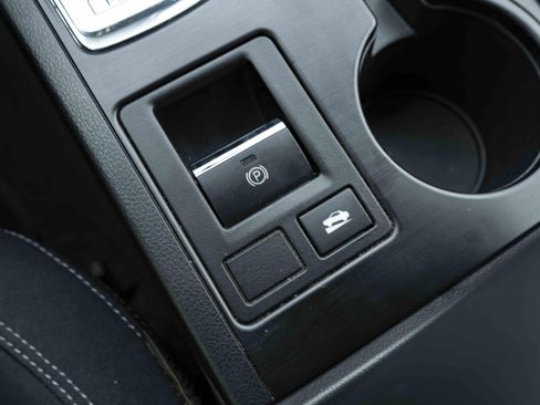 Used 2018 Subaru Legacy 2.5i Premium image 27