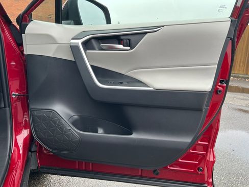 New 2025 Toyota RAV4 XLE image 25