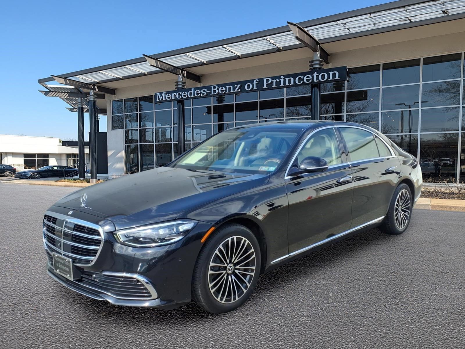 Certified 2024 Mercedes-Benz S 580 4MATIC Sedan image 7