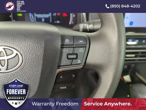 Used 2025 Toyota Camry LE FWD image 22