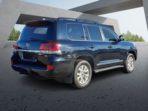 Used 2021 Toyota Land Cruiser image 6