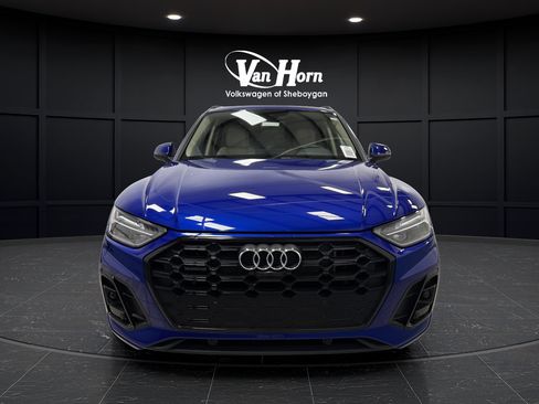 Used 2023 Audi Q5 e Premium Plus w/ Premium Plus Package AWD/4WD image 12
