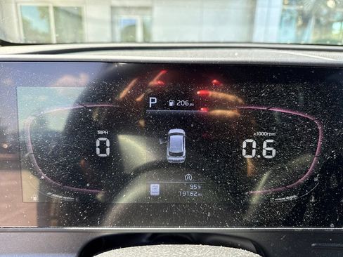 Used 2023 Kia Sportage EX FWD image 7