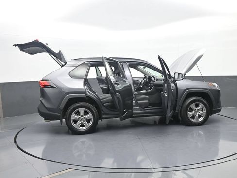 Used 2024 Toyota RAV4 XLE AWD/4WD image 66