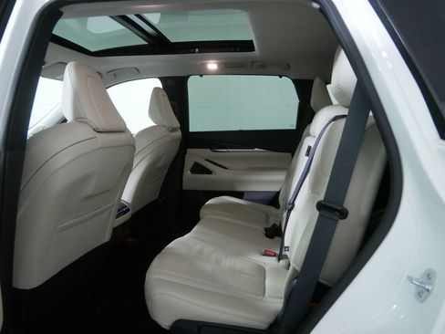 Used 2023 INFINITI QX60 Sensory w/ Cargo Package image 21