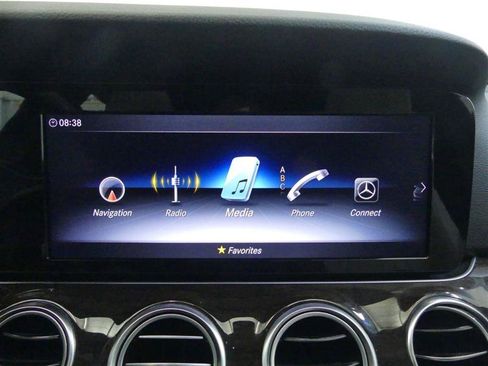 Used 2019 Mercedes-Benz E 300 image 15