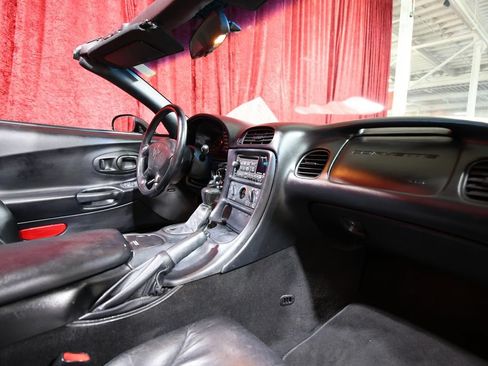 Used 2002 Chevrolet Corvette Convertible RWD image 20