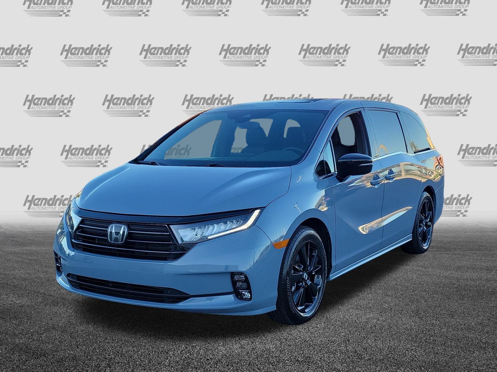 Used 2024 Honda Odyssey Sport image 3