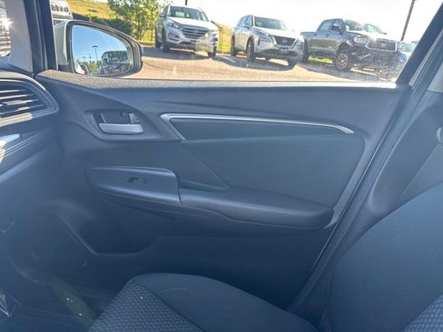 Used 2020 Honda Fit LX image 34