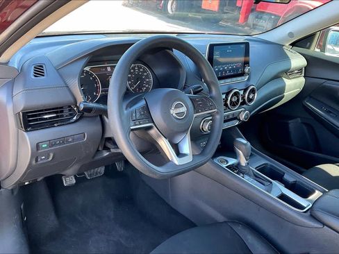Used 2024 Nissan Sentra SV image 17