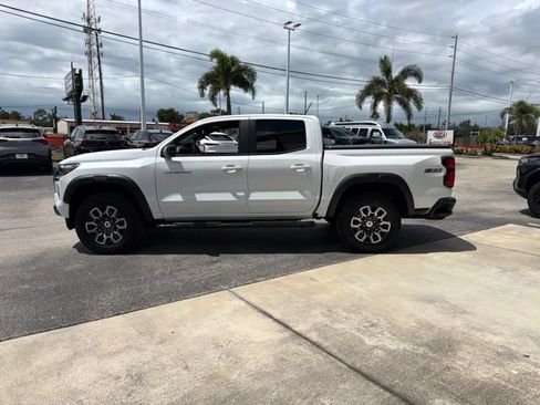Used 2024 Chevrolet Colorado Z71 w/ Z71 Convenience Package 2 AWD/4WD image 5