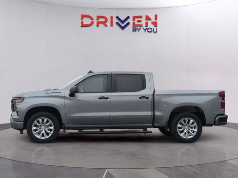 Used 2025 Chevrolet Silverado 1500 Custom w/ LPO, Dark Essentials Package image 2