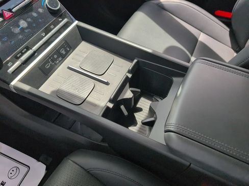 Used 2025 Hyundai Santa Fe SEL FWD image 23