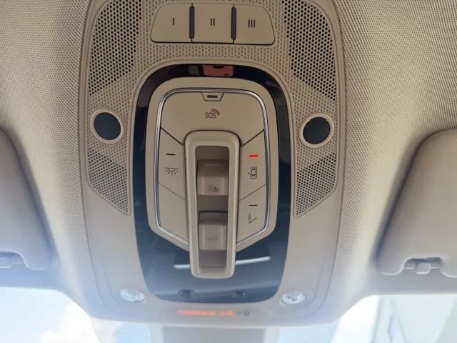 Used 2018 Audi Q5 2.0T Premium Plus w/ Premium Plus Package AWD/4WD image 21