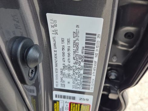 Used 2021 Toyota Tacoma SR5 AWD/4WD image 14