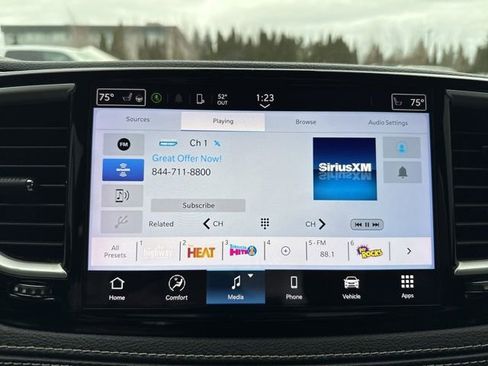 Used 2021 Chrysler Pacifica Touring w/ S Appearance Package image 30