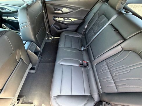 Used 2026 Buick Envista Avenir FWD image 12