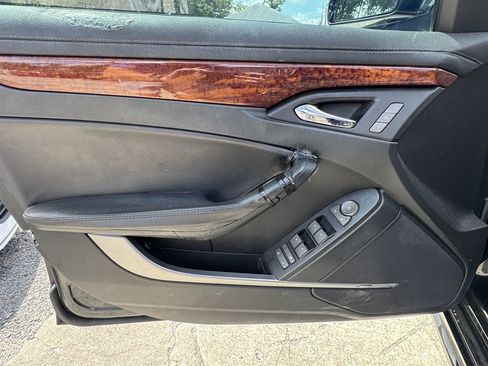 Used 2011 Cadillac CTS Premium RWD image 9