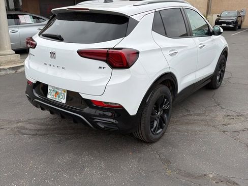 Used 2024 Buick Encore GX Sport Touring image 6