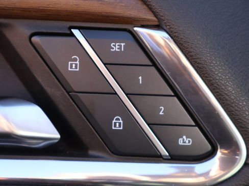 Used 2024 Chevrolet Silverado 1500 High Country image 10