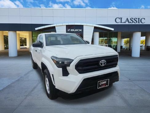 Used 2024 Toyota Tacoma SR RWD image 2