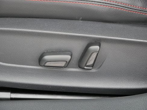 Used 2018 Volkswagen Jetta GLI image 20