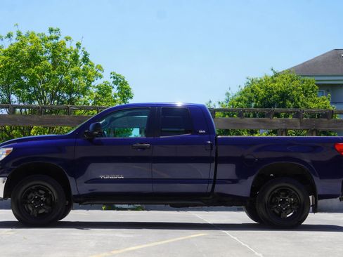 Used 2011 Toyota Tundra 4x4 Double Cab w/ TRD Off-Road Pkg image 11