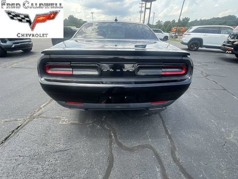 Used 2015 Dodge Challenger SXT w/ Super Sport Group (SS/T) RWD image 35