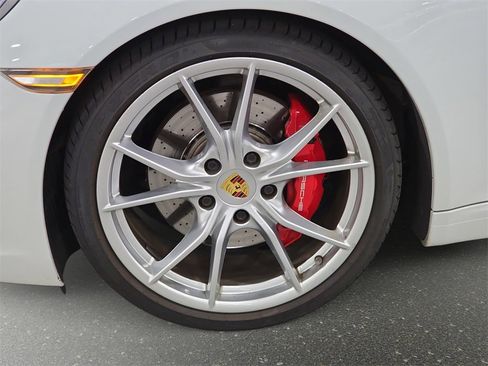 Used 2017 Porsche 911 Carrera S image 26