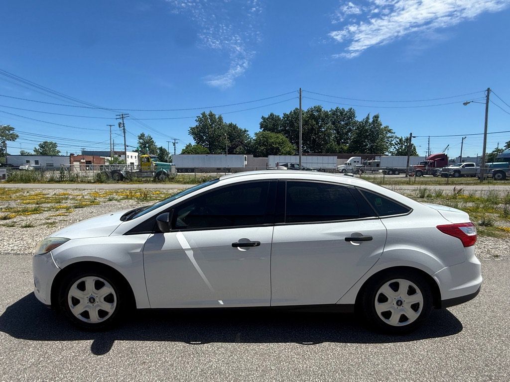 Used 2014 Ford Focus S FWD image 5