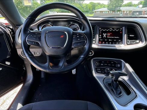 Used 2021 Dodge Challenger R/T Scat Pack RWD image 5
