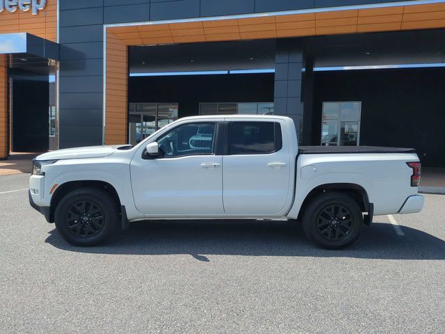 Used 2022 Nissan Frontier SV AWD/4WD image 7