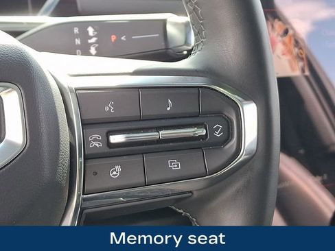 Used 2025 GMC Sierra EV Denali AWD/4WD image 8