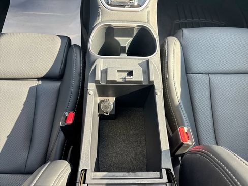 Certified 2025 Subaru Outback Limited AWD/4WD image 34