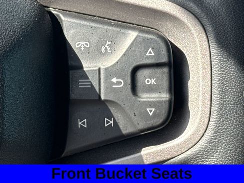 Used 2025 Ford Bronco Badlands AWD/4WD image 32