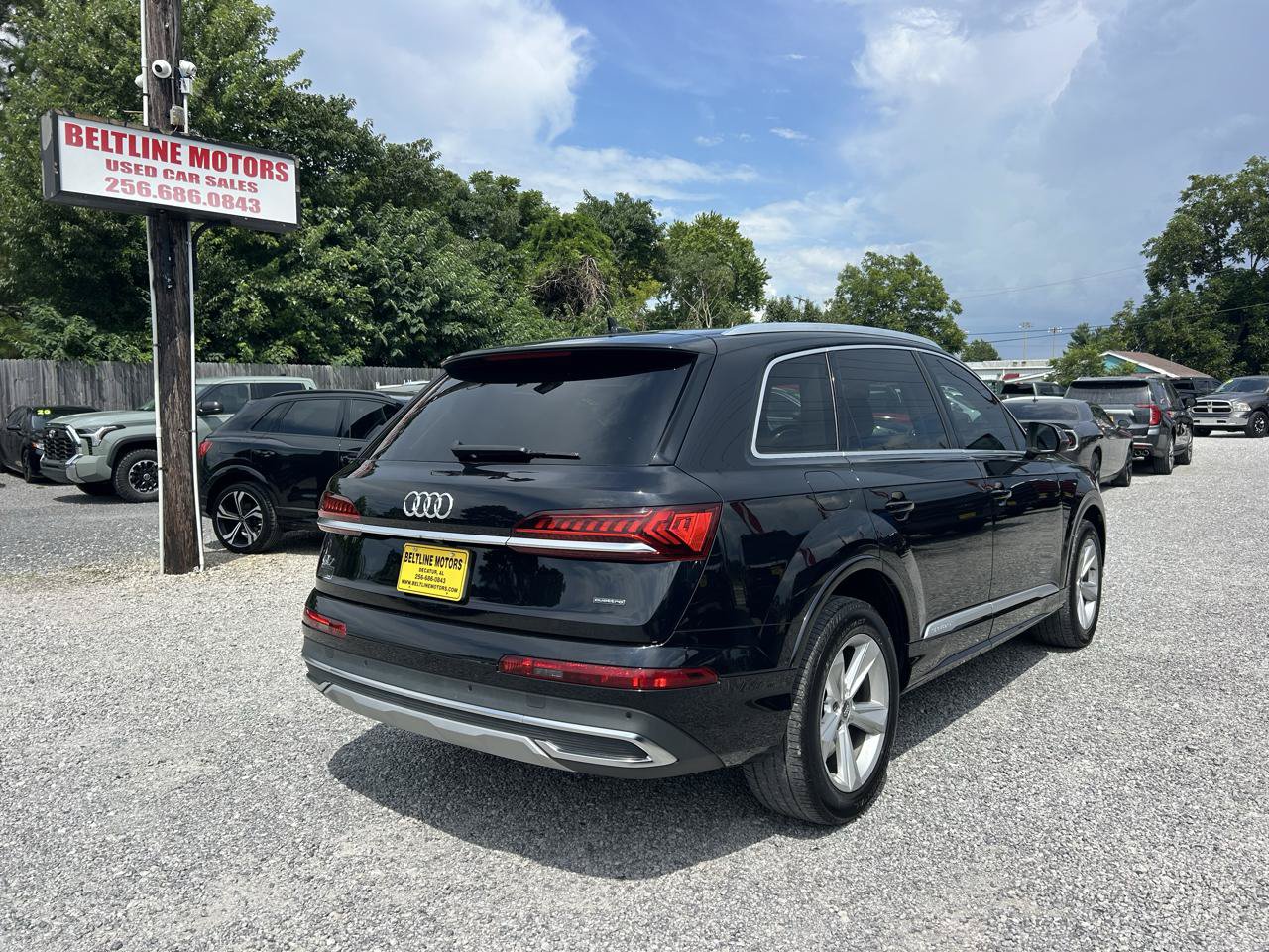 Used 2020 Audi Q7 2.0T Premium w/ Convenience Package AWD/4WD image 2