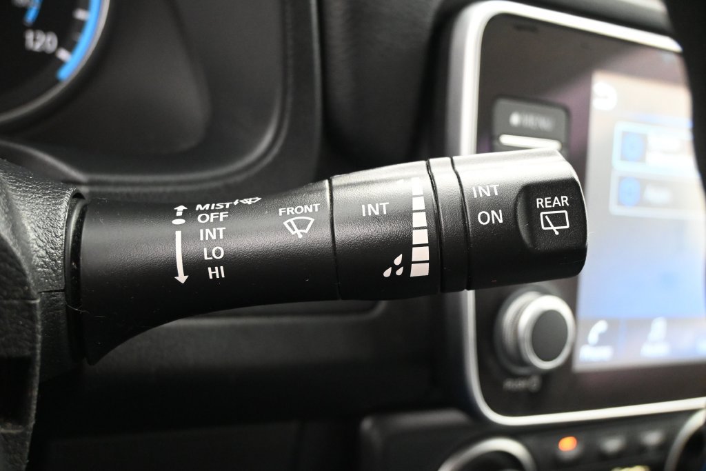 Used 2022 Nissan Leaf S FWD image 15