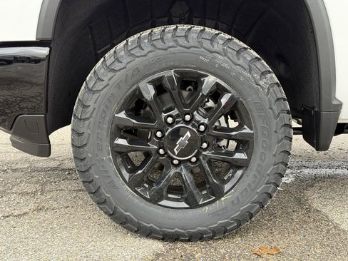 New 2026 Chevrolet Silverado 2500 LT w/ Trail Boss Package image 12